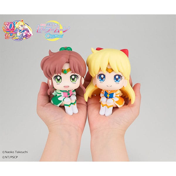 🌿 Nom du Produit : Sailor Moon Statuette PVC Look Up Eternal Sailor Jupiter 11 cm 🌿